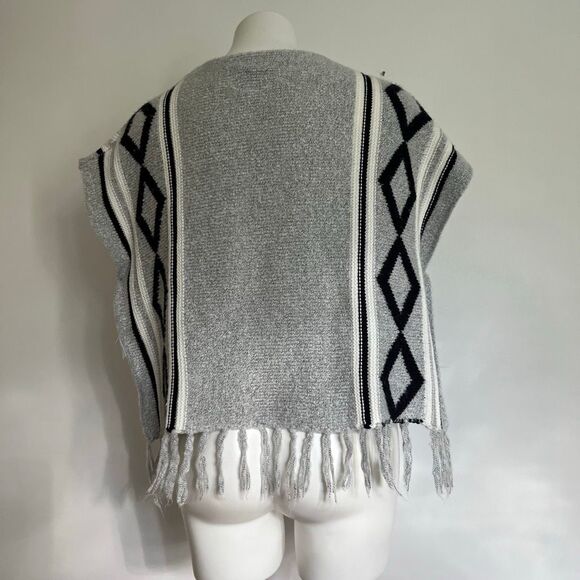 Roebuck & co Boho blanket poncho - Picture 4 of 5